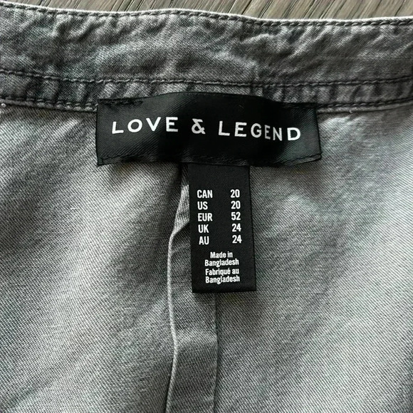 Love & Legend | Grey long sleeve peak a boo shoulder blouse - Picture 6 of 10